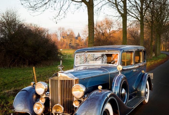 Te Koop: Lyndon B Johnson's wedding car: 1934 Packard 703 Straight 8 saloon