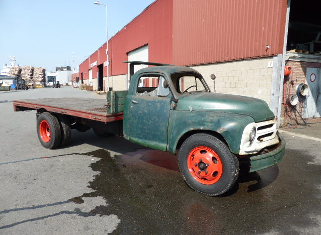 Te koop een originele Nederlands geleverde Studebaker truck.