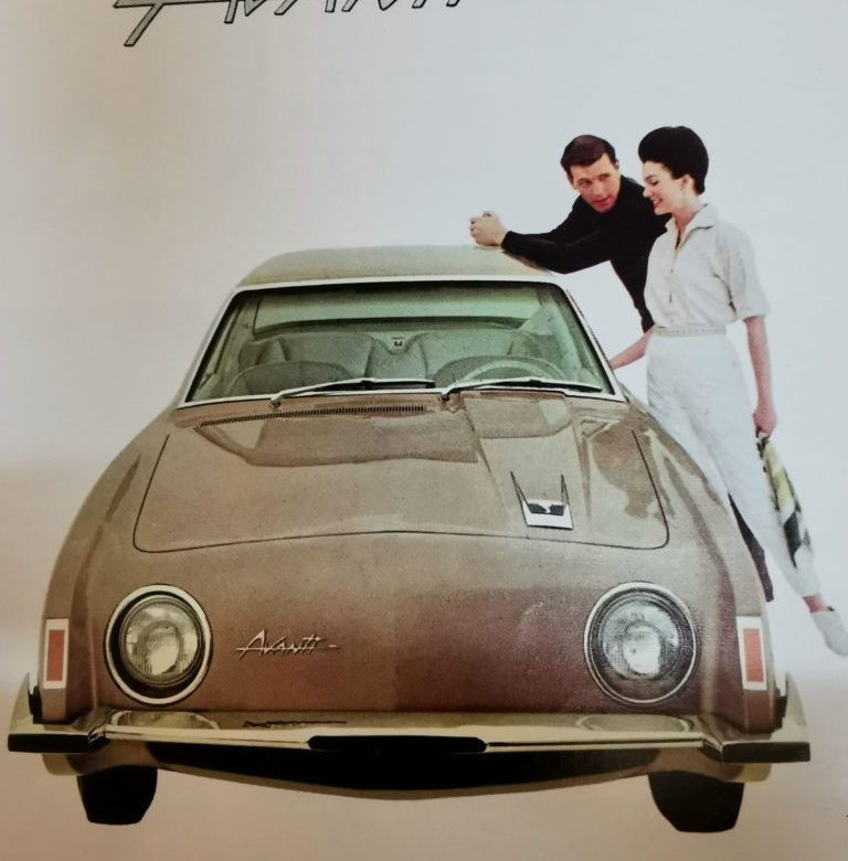 Te koop: Diverse Studebaker Automobilia